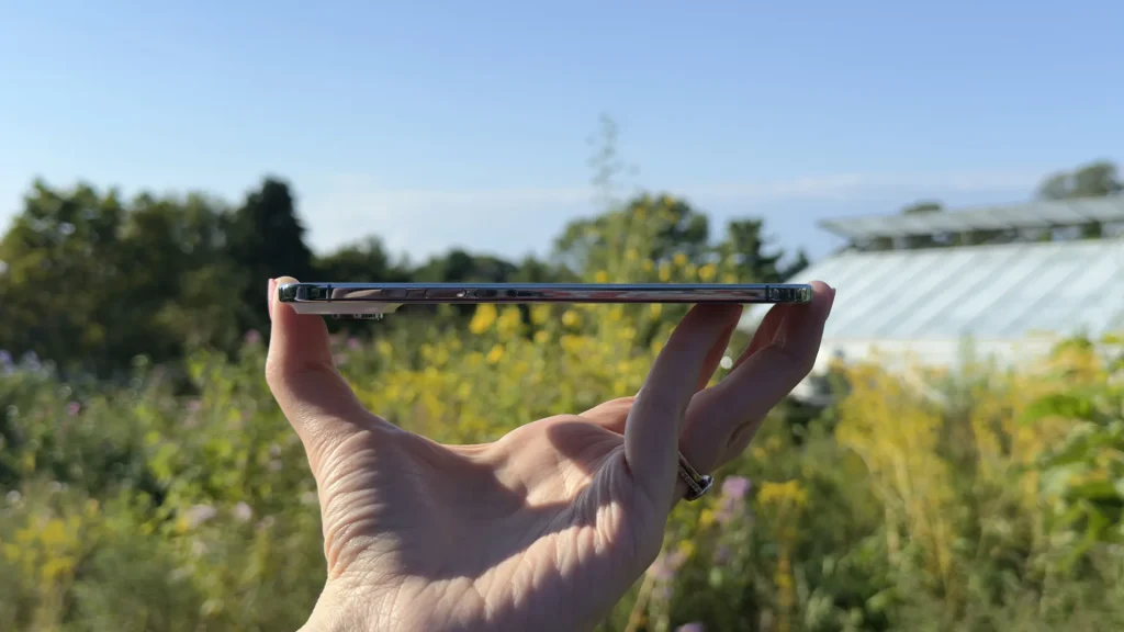 iPhone Air stunning thinnest design